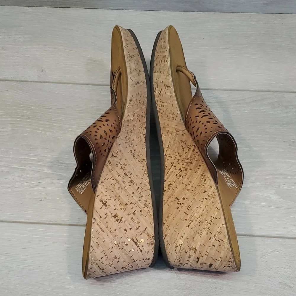 Clarks 